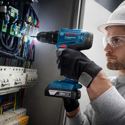 BOSCH AKKUMULÁTOROS KÉSZLET: FÚRÓ/CSAVAROZÓ + FÚRÓ- ÉS BITKÉSZLET DOBOZBAN, 70% KEDVEZMÉNNYEL ÉS TELJESEN INGYENES TÁSKÁVAL.